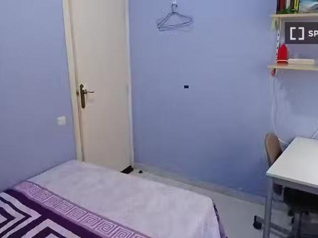Acogedor Habitación en piso compartido en barcelona