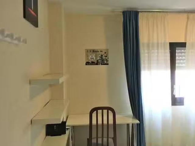 ¡Recién llegado! Habitación en Plaza de Ronda, Sagrada Familia