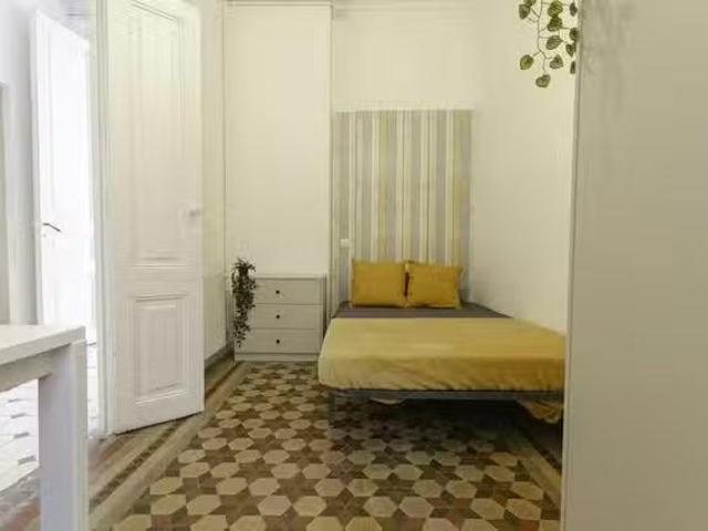 ¡Recién llegado! Habitación en Ronda de Sant Pere, Eixample