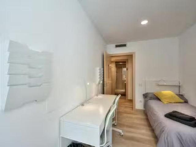 ¡Recién llegado! Habitación en Travessera de Gràcia, Sant Gerv.