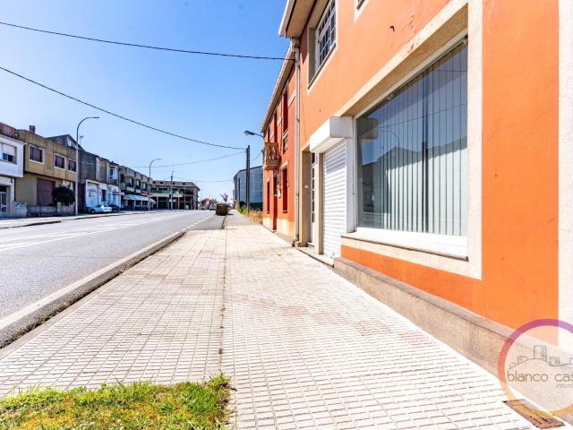 En ALQUILER LOCAL destinado a OFICINAS en CORISTANCO A Coruña por 360 €/MES