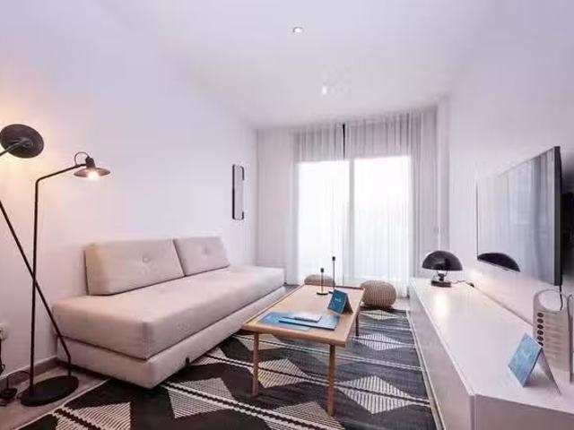 ¡En alquiler! Piso de 1 habitación en Carrer de València