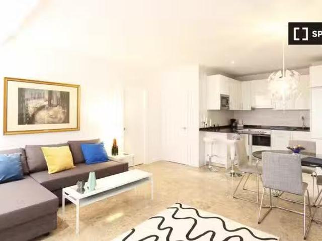 ¡Renta! Precioso apartamento de 1 dormitorio en alquiler en Ch.