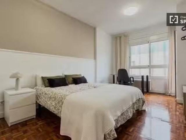 ¡Renta! Se alquila habitación en piso compartido de 4 habitaci.