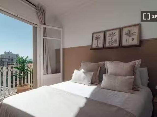 Encantador Se alquila habitación en piso compartido en Barcelona
