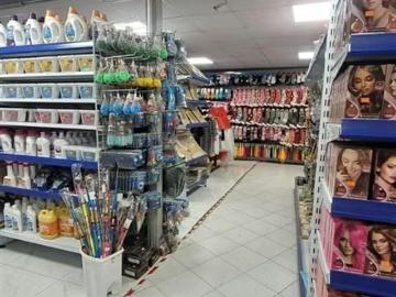 En Arriendo Local Comercial 1180 m2 Mall Chino/Quillota | Espacios por CLF 175.70 en Quillota