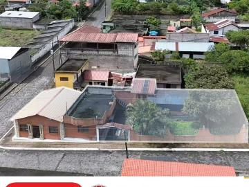 En Baños, amplia casa independiente