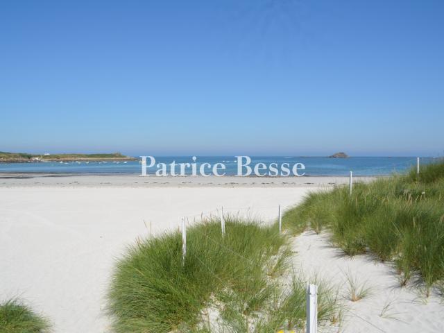 En Bretagne, sur la côte des légendes du Finistère nord, un. 317m² Ploudalmézeau