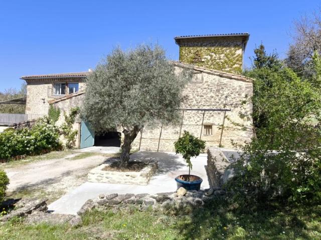EN CAMPAGNE. CHABRILLAN. PROPRIETE DE CHARME SUR 2595 m2 PA