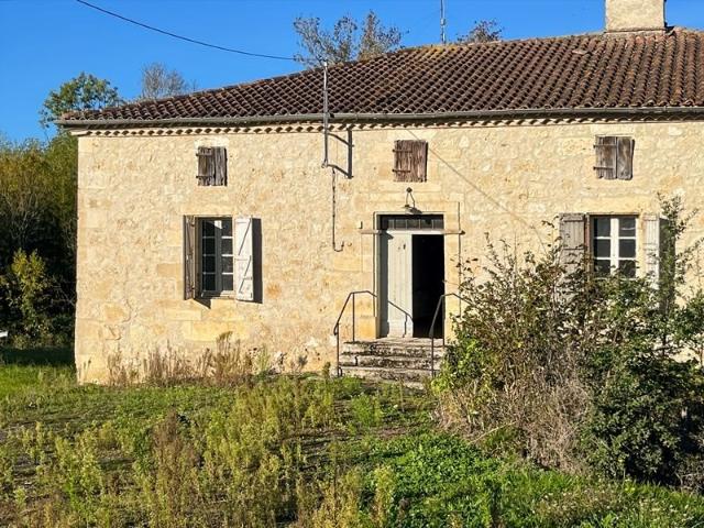 En Campagne Maison Ancienne A Renover Entierement Sur Plus D. 112m² Plieux