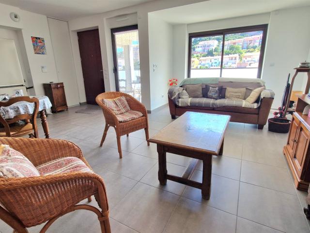 En centre ville appartement 2 chambres et parking 66m² Port Vendres