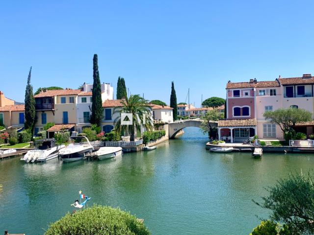 EN CO EXCLUSIVITE JOLIE MAISON A VENDRE A PORT GRIMAUD 8331