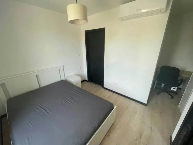 en colocation Maison Charleroi Place Elie Delferrière