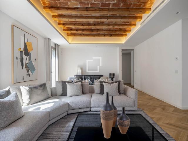 En Dils Lucas Fox presentamos esta espectacular propiedad de. 183m² Barcelona