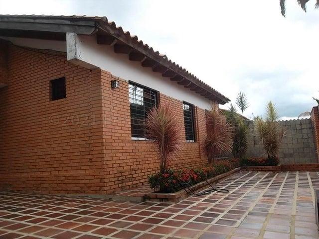 En el Trigal Norte comoda Casa en venta ubicada en valencia carabobo cd 24 21208 ELOISA MEJIA