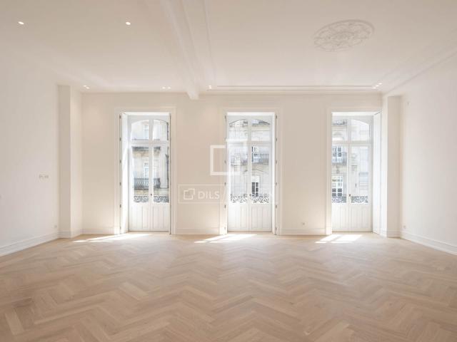 En el corazón histórico y vibrante de Vigo, en una de sus ca. 253m² Vigo