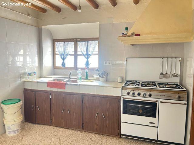 EN EXCLUSIVA CASA EN MOLLINA CON AMPLIO PATIO Y GARAJE PARA VARIOS VEHICULOS¡