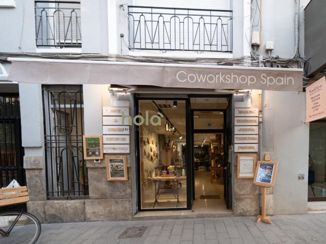 EN EXCLUSIVA TRASPASO DE ESPACIO DE ARTE Y DESEÑO cowork tienda EN RUSSAFA, VALÈNCIA
