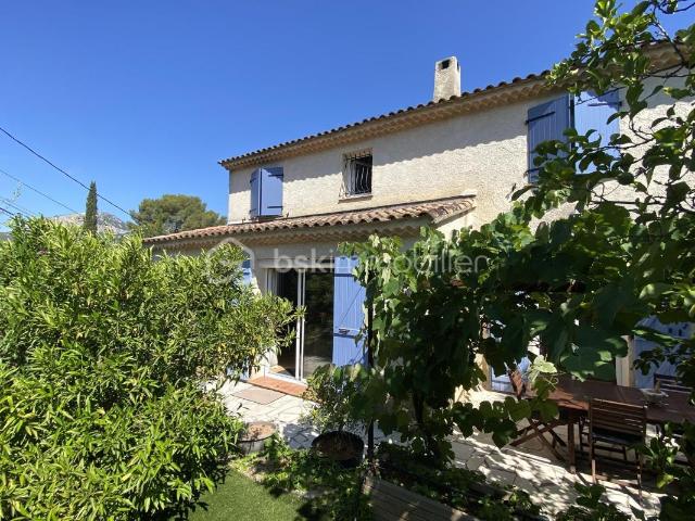 EN EXCLUSIVITE * Toulon /quartier 4 chemins des routes / piscine CALME ABSOLU