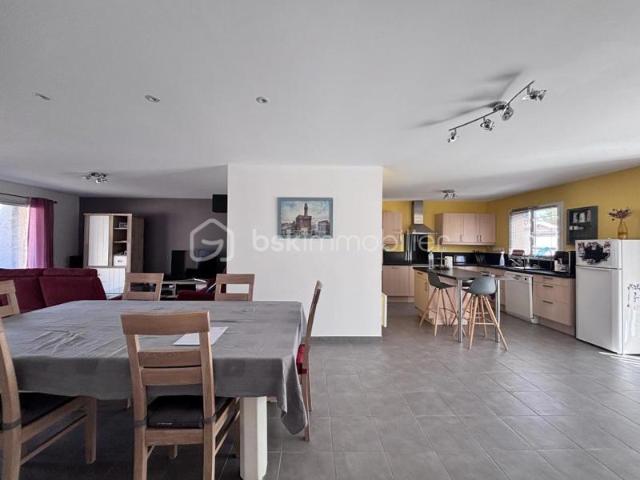 MAISON DE PLAIN PIED