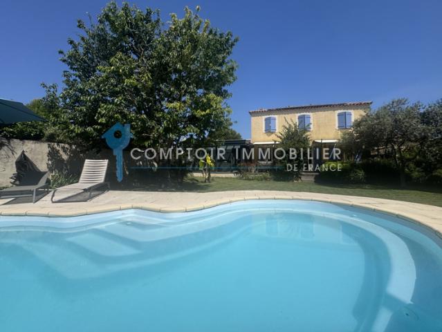 En exclusivité, Villa d'environ 200 m2 hab sur 800 m2 de ter
