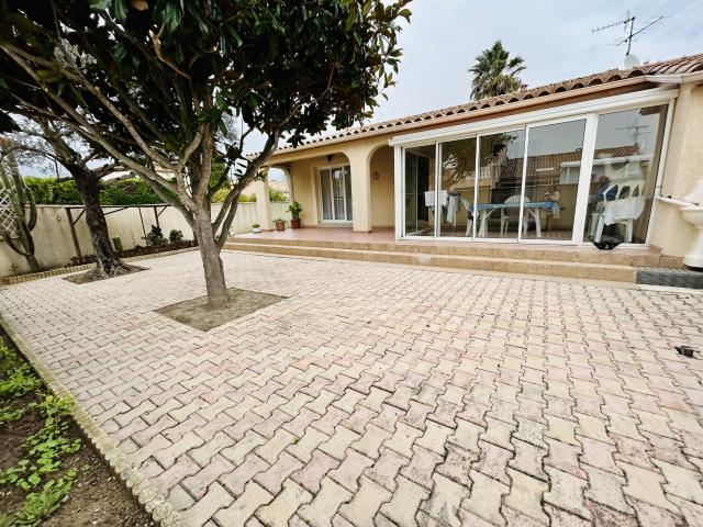 En exclusivité villa plain pied au centre de poussan sur parcelle de 600 m2