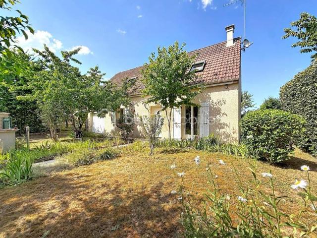 EN EXCLUSIVITE à VERNEUIL L'ETANG Maison de 140 m2 avec 4 chambres, garage et terrain 600 m2