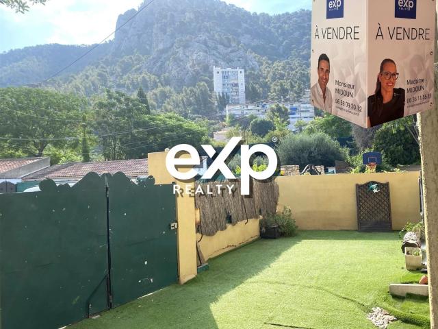 En eXclusivité / Bas de villa appartement T4 de 93 m² en r. 93m² Toulon