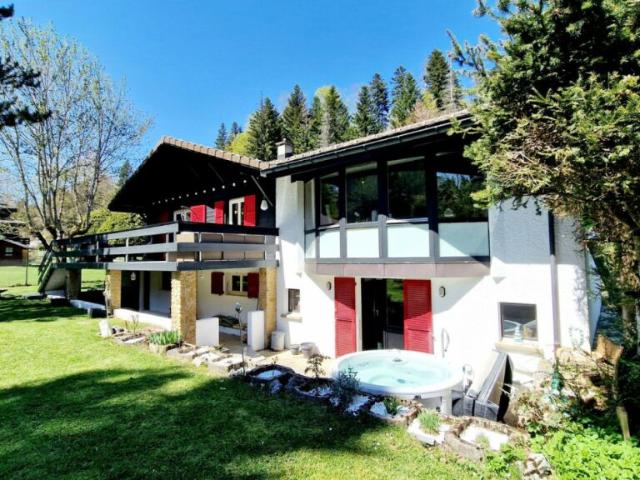 En exclusivité: Chalet chant des oiseaux, Saint Cergue, Abby Bryand immobilier
