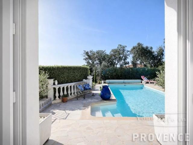 En exclusivité charme et authenticité avec vue panoramique à Flayosc