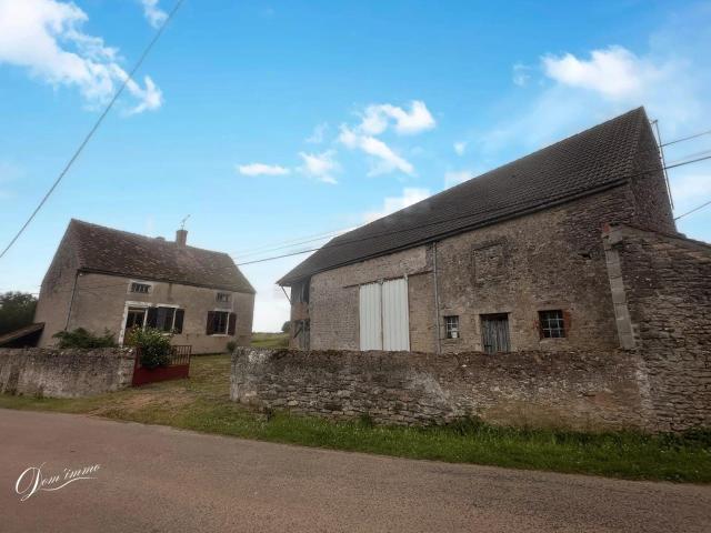 En exclusivité, dans l' Auxois Maison de caractère 59m² Dompierre en Morvan