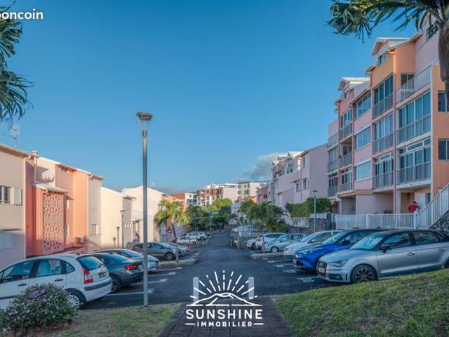 EN EXCLUSIVITÉ – Duplex 4/5 pièces avec vue mer et parking – Moufia