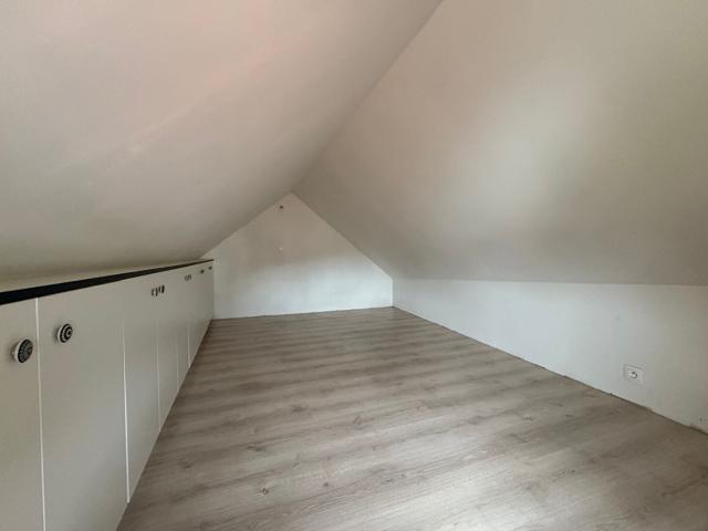 EN EXCLUSIVITÉ Maison de ville atypique avec cour