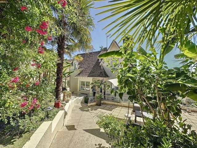 Maison familiale à Villeneuve Saint Georges, quartier pavillonnaire calme