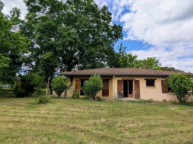 EN EXCLUSIVITE MAISON PLAIN PIED A RENOVER 106 m2 4 Chamb