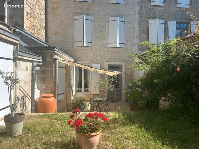 En exclusivité quartier Gare de Niort Très belle maison de 170 m² avec jardin