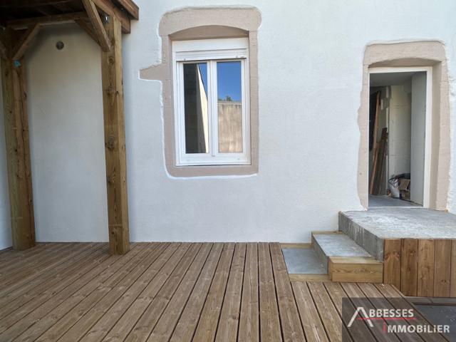 EN EXCLUSIVITE REMIREMONT: Appartement F1 bis avec terras