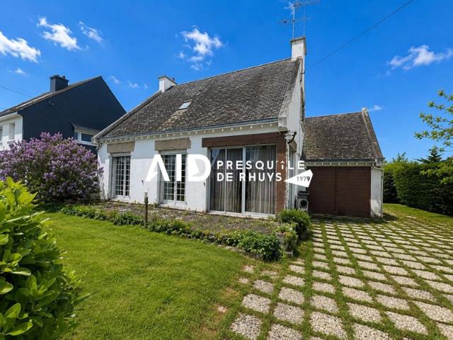 EN EXCLUSIVITÉ Secteur Bourg de SARZEAU Maison à fort potentiel