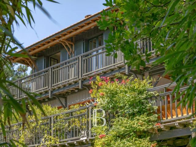 En Exclusivité Somptueuse Villa Familiale Avec Piscine Cha. 440m² Le Cap Ferret