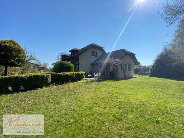 En exclusivité Sur 1 500 m2 de terrain clos. Superbe villa ind