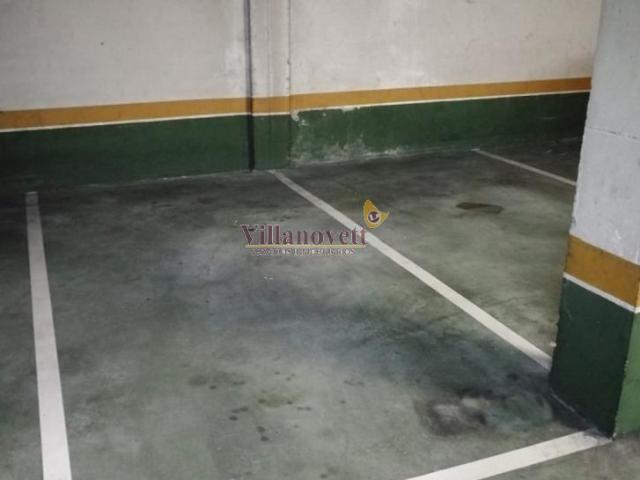 EN LA CALLE PADRE SEIXAS. PLAZA GARAJE 14 M2. PARA COCHE GRANDE O COCHE MEDIANO MÁS MOTO