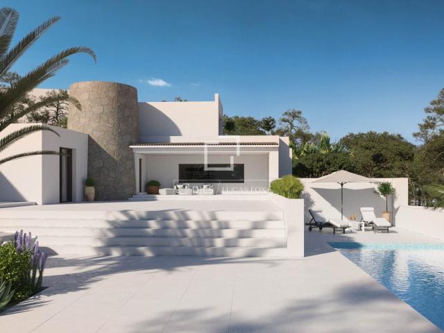 En la costa de Cala Moli, encontramos esta villa completamen. 1000m² Sant Josep de sa Talaia