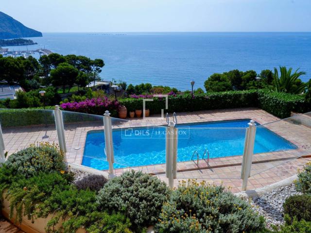 En la prestigiosa zona de Marina Greenwich Puerto Deportiv. 630m² Altea