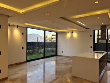 En Lomas del Campanario Norte, Residencia de Autor, Luxury y Premium