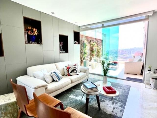 En Lomas del Sol se vende este espectacular PH duplex