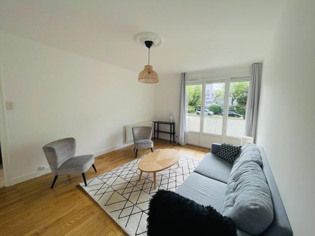 En location Appartement 4 pièces 67 m