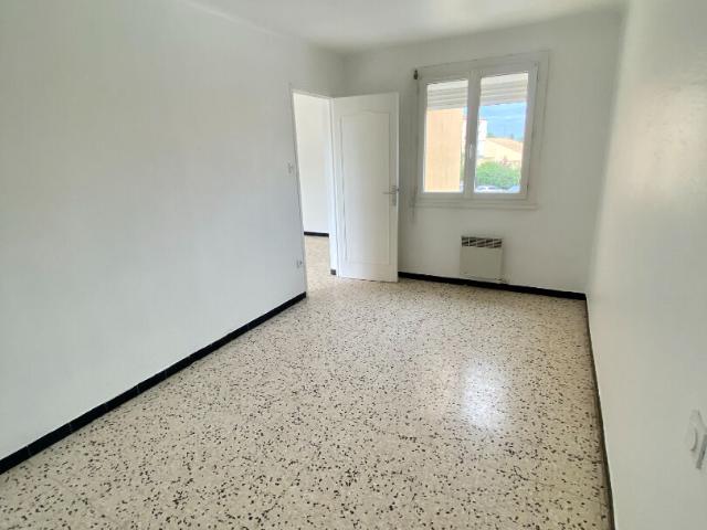 En location Appartement 4 pièces 90 m