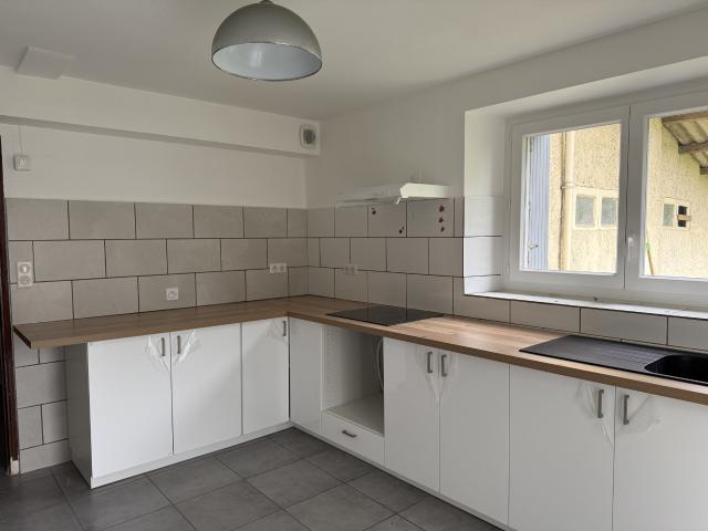 En location Appartement 4 pièces 91 m