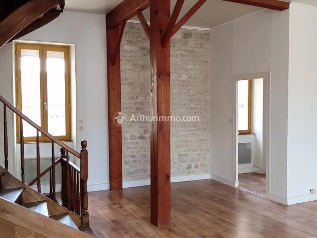 En location Appartement 5 pièces 105 m