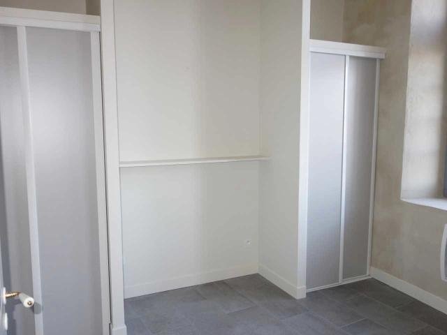 En location Appartement 78 m